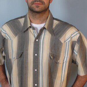 Vintage 2XL pearl snap short sleeve shirt